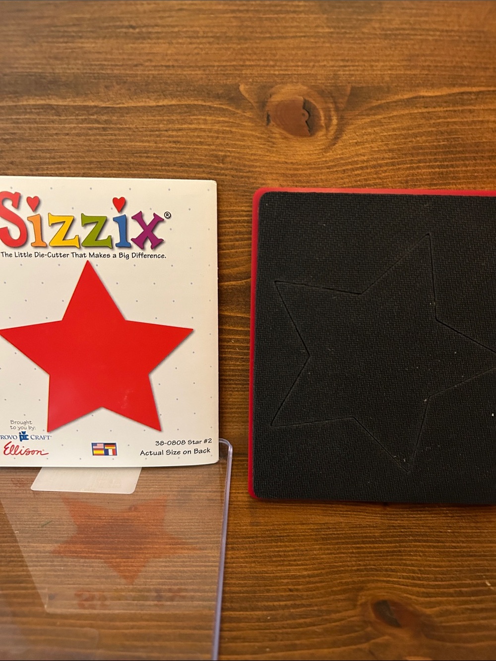 Sizzix Star Die-Cutter Pad - red original die